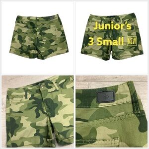Junior's Celebrity Pink 3 26 S Small Shorts Green Olive Camo Jeans Denim Stretch